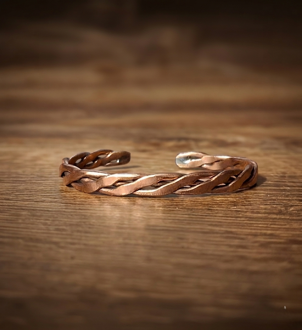 Pulsera de Cobre Puro Artesanal - Diseño Trenzado y Rígido
